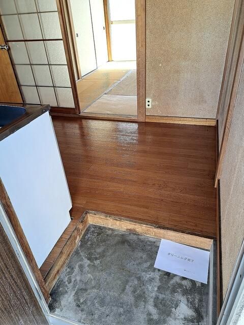 1K Apartment for Rent in Suginami-ku, Tokyo - Thumbnail 3