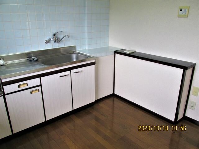 2DK Apartment for Rent in Musashimurayama, Tokyo - 39.66 sqm - Thumbnail 4