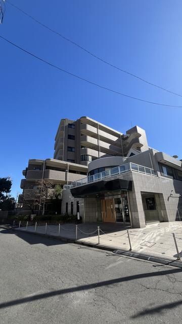 3LDK Apartment for Sale in Hamacho, Kawasaki-ku - Thumbnail 2