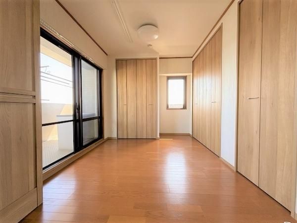 4LDK Apartment for Sale in Higashimurayama, Tokyo - Thumbnail 3