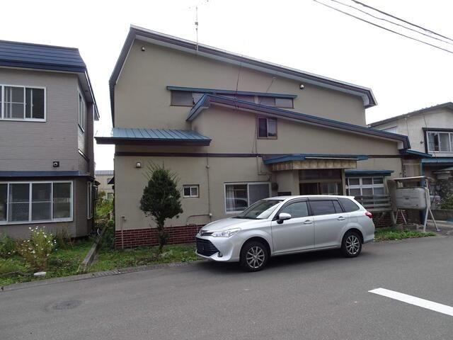 1955 Traditional 12DK House on 638 sqm Land in Aomori Hiramachi - Thumbnail 2