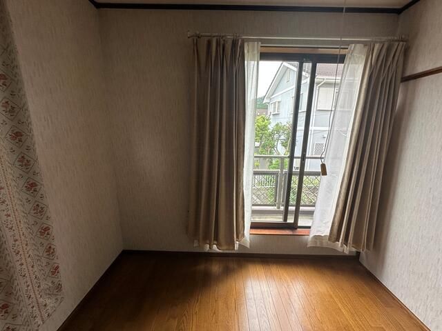 4SLDK House for Sale in Fujinomiya with Parking - Image 22