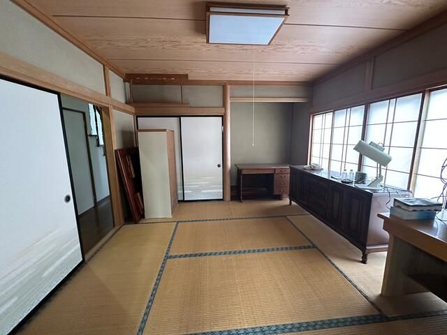 4SLDK House for Sale in Fujinomiya with Parking - Image 22