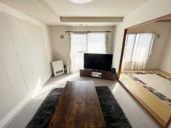 Esukaira Shiroishi Chuo 2SLDK Apartment for Sale in Sapporo - Thumbnail 3