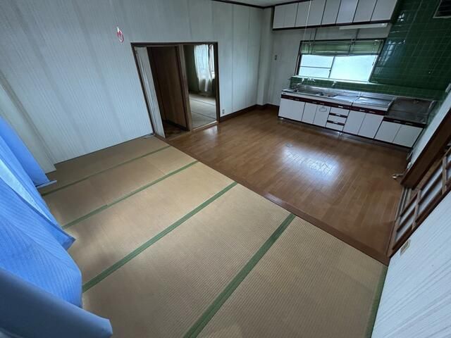 3DK Steel-Frame House for Sale in Imabari, Ehime - Thumbnail 3