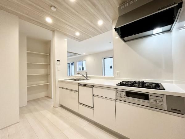 New 3LDK House in Hiratsuka, Kanagawa - 2025 Build - Thumbnail 4