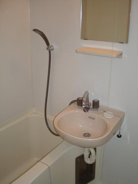 1K Apartment for Rent in Hitachi, Ibaraki - 24.15 sqm - Thumbnail 3