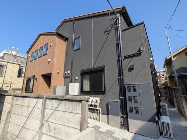 New Terrace House for Rent in Suginami, Tokyo - 2LDK - Thumbnail 2