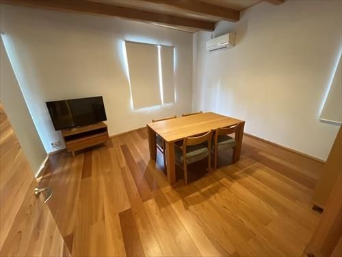 2018 Built 4SLDK House on Corner Lot in Hirakata, Osaka - Image 22