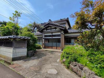 Spacious 8DK House in Kamo City, 18min to Station — Image 1, Kamo, Niigata