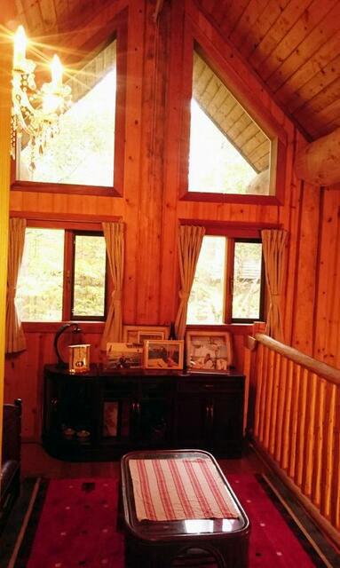 Spacious Mountain Home in Tsumagoi Village Near Karuizawa — Image 2, Tsumagoi, Gunma