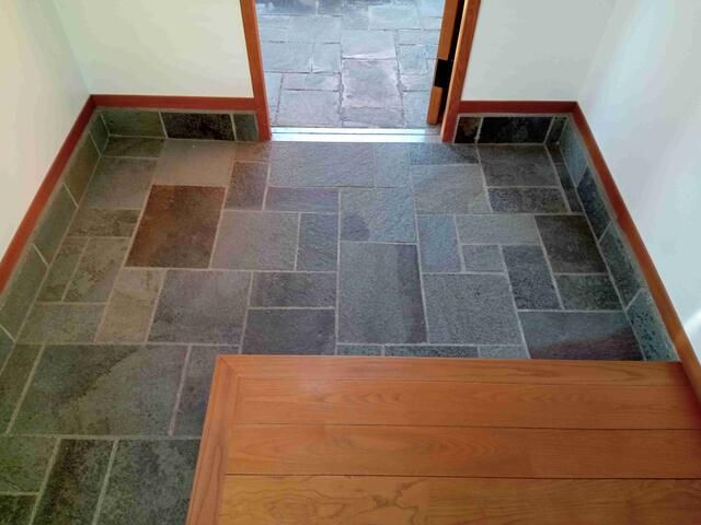 Modern 4SLDK House in Ome, Tokyo with Garden and Parking - Thumbnail 4