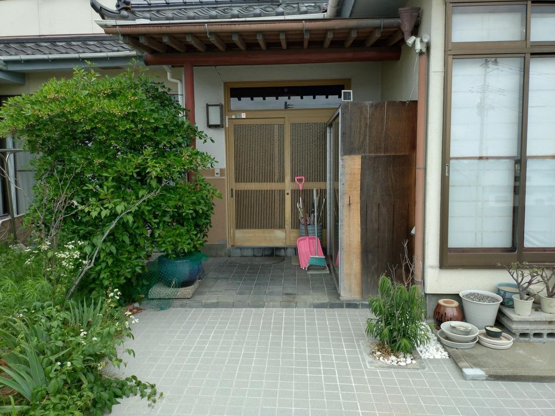 1985 6DK House for Sale in Sendai's Aoba Ward with Garden - Thumbnail 2