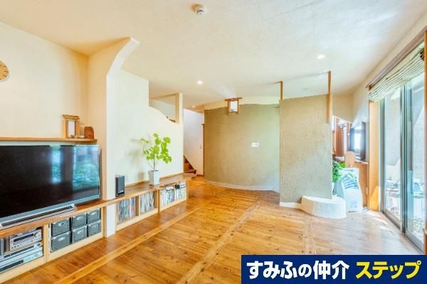 3LDK Detached House for Sale in Meguro, Tokyo - Thumbnail 3