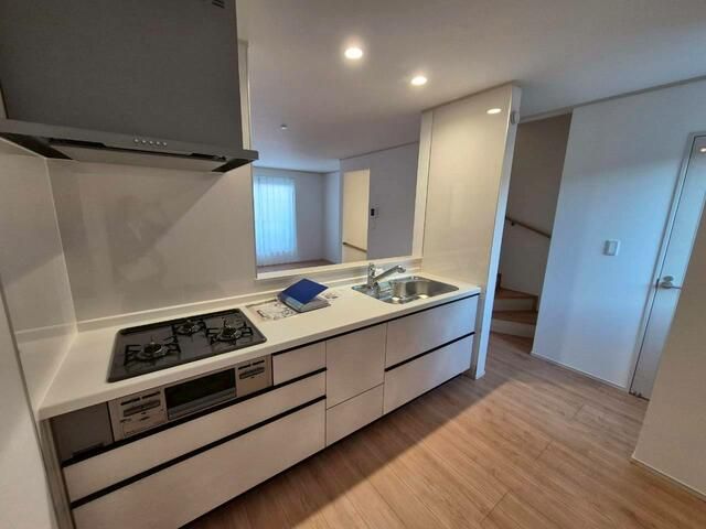 New 3-Story Wooden House for Sale in Fujisawa, Kanagawa - Thumbnail 3