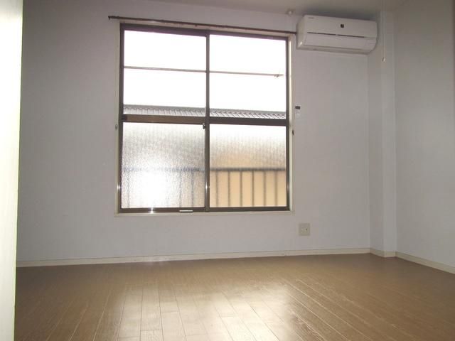 1K Apartment for Rent in Nonoichi, Ishikawa | 27,000 Yen - Thumbnail 4