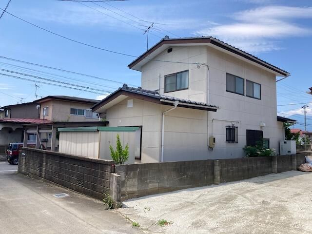 5K Detached House for Sale in Fukushima City, Fukushima - Main Image