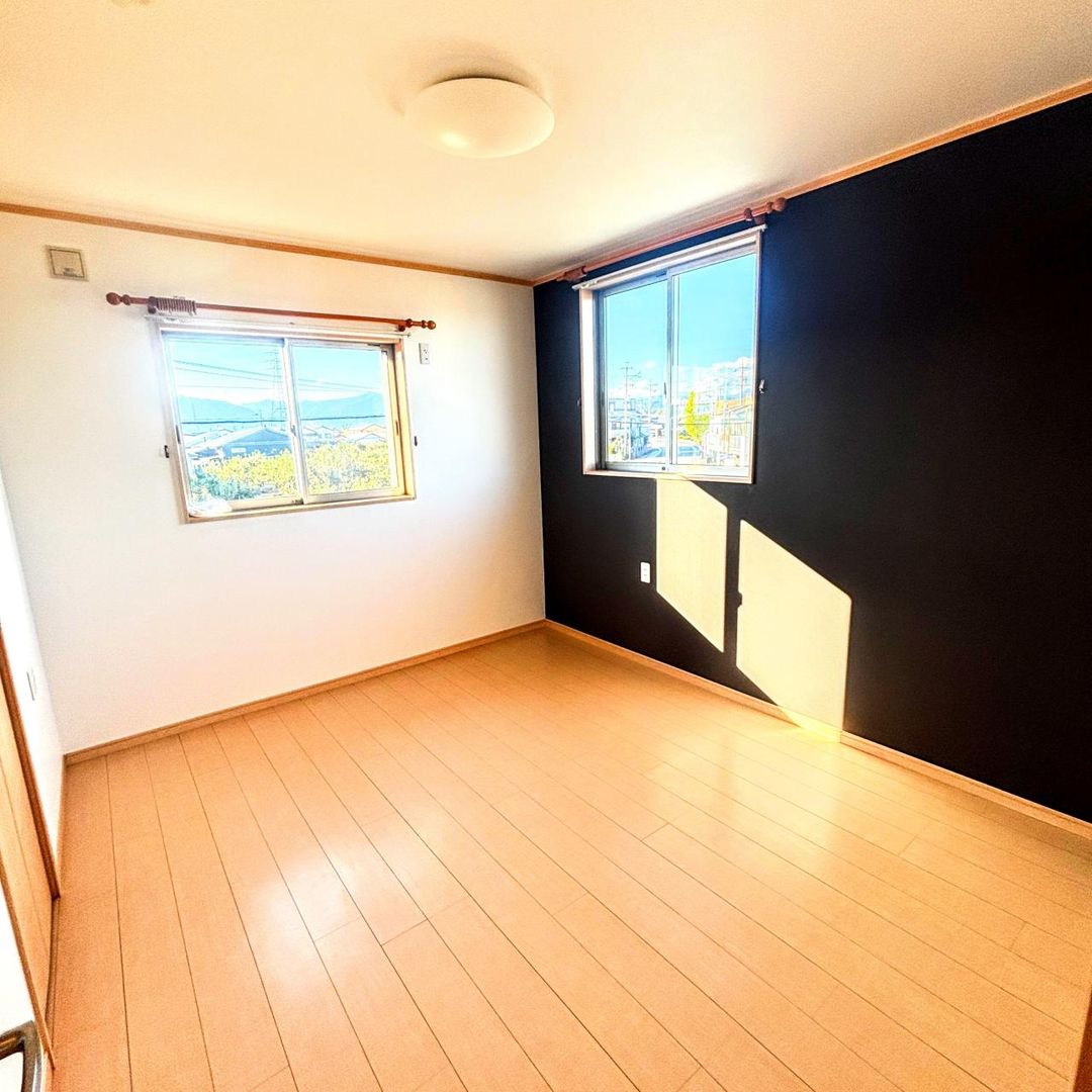 6LDK Wooden House on Large Plot in Motosu City, Gifu - Image 22