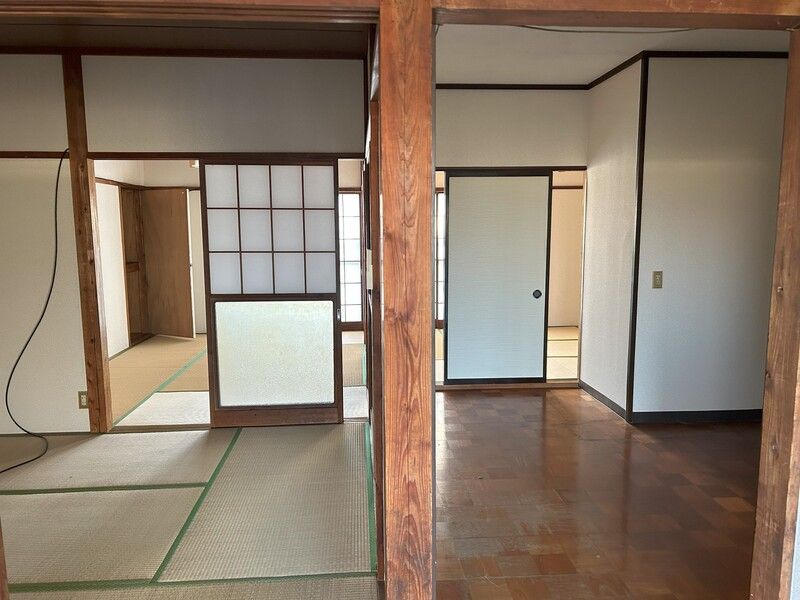 Seinan Heights 3DK Apartment for Rent in Aizuwakamatsu - Thumbnail 2