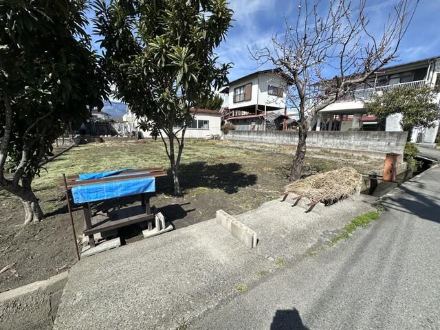 Land for Sale in Chuo City, Yamanashi - 89.54 Tsubo Residential Plot - Thumbnail 2