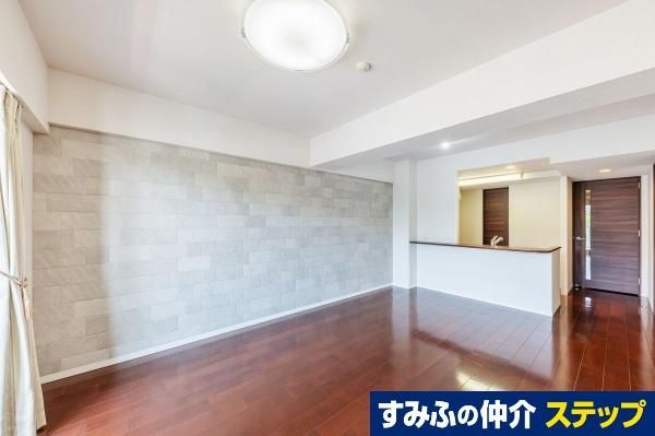 3LDK Apartment for Sale in Gran City Euro Court Totsuka, Yokohama - Thumbnail 3