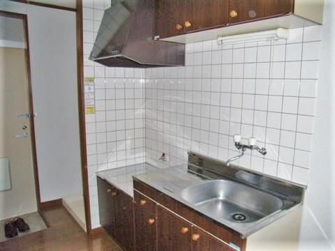 1K Apartment for Rent in Wakabayashi, Sendai, Miyagi - Thumbnail 4