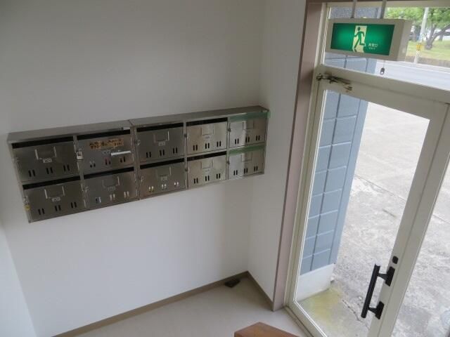 2LDK Apartment for Rent in Hirosaki, Aomori - Thumbnail 3