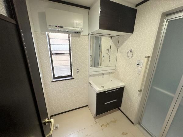 5SLDK Detached House for Sale in Kashiba, Nara - Thumbnail 3