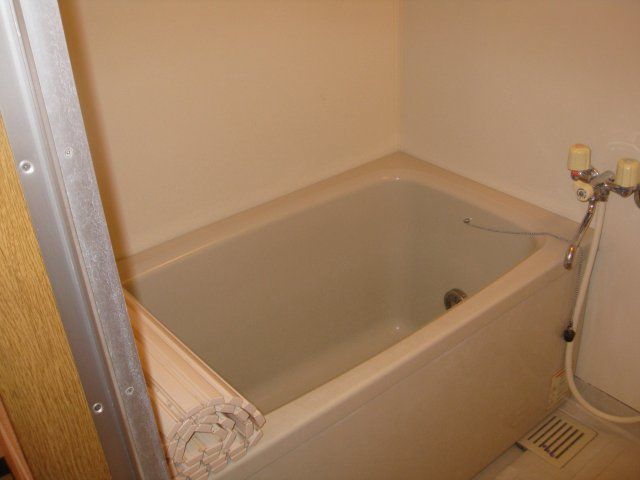 3LDK Apartment for Rent in Kasukabe, Saitama - 80,000 Yen - Thumbnail 3