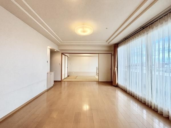 4LDK Apartment for Sale in Toyohira-ku, Sapporo - Thumbnail 3