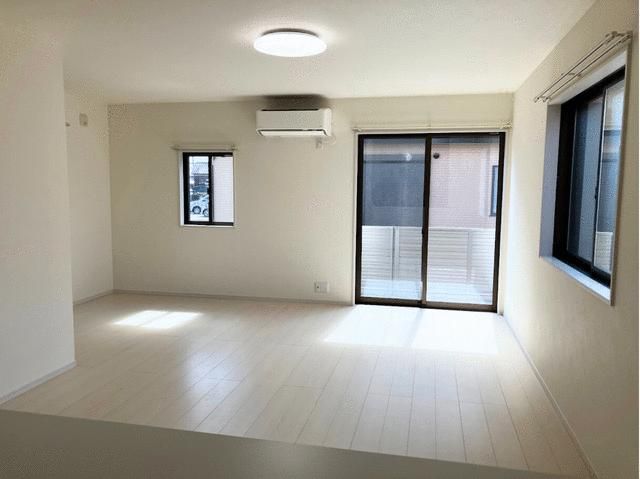 4LDK Detached House in Misato, Saitama - 104 sqm - Thumbnail 3