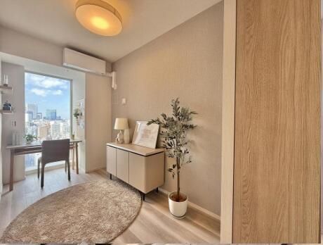 Classy Tower Shinjuku Gyoen 2LDK Apartment for Sale in Tokyo - Thumbnail 3