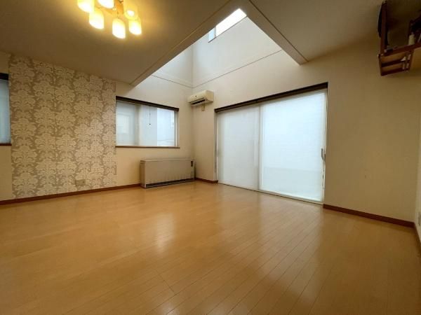 4LDK Detached House for Sale in Sapporo Chuo-ku, Hokkaido - Thumbnail 3