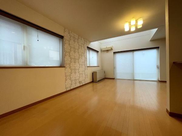 4LDK Detached House for Sale in Sapporo Chuo-ku, Hokkaido - Thumbnail 2