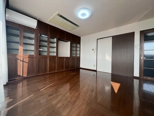 1LDK Apartment for Rent in Quiet Fukui City Neighborhood - Thumbnail 4