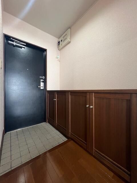 1LDK Apartment for Rent in Quiet Fukui City Neighborhood - Thumbnail 3