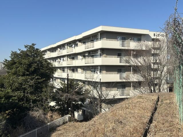 4LDK Apartment in Tama City, Tokyo - 96.61 sqm - Thumbnail 2