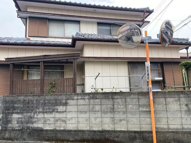 5K Corner Lot House with 2 Parking Spaces in Tokushima City - Image 7