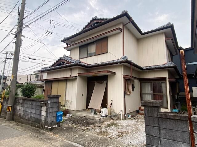 5K Corner Lot House with 2 Parking Spaces in Tokushima City - Image 7
