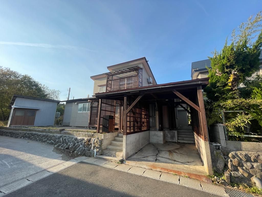 1969 7DK Detached House on 419sqm Land in Mutsu, Aomori - Thumbnail 2
