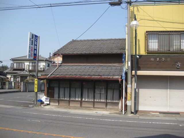 1925 Wooden House in Tatebayashi, Gunma | 4DK on 109m² Land - Thumbnail 3