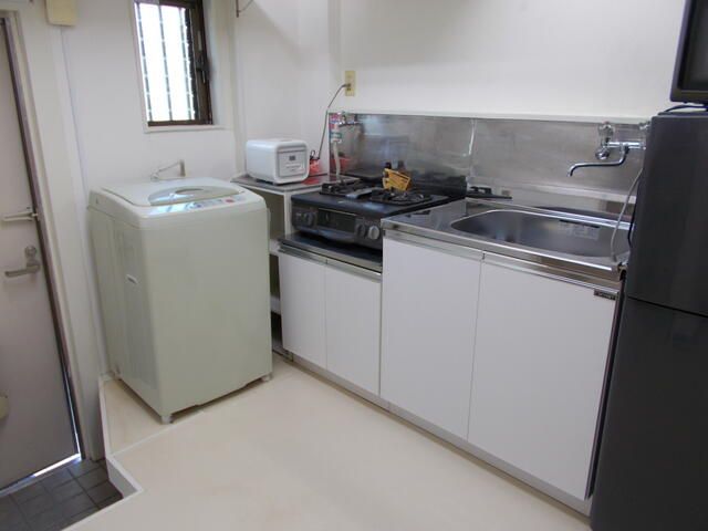 1K Apartment for Rent in Kanazawa-ku, Yokohama - Thumbnail 2