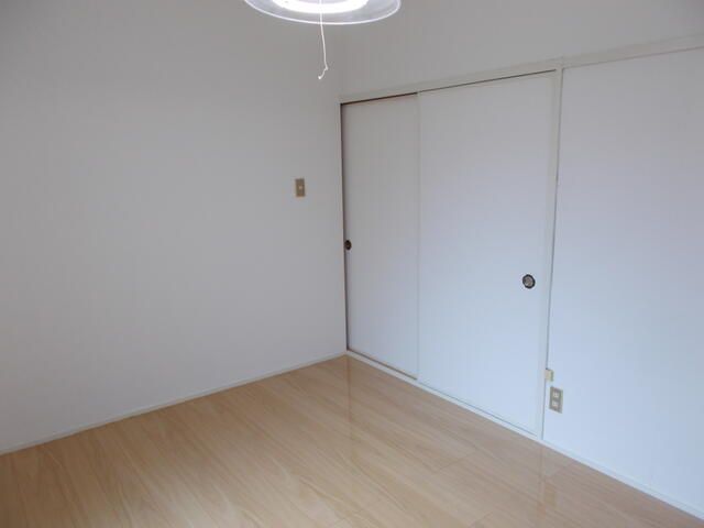 1K Apartment for Rent in Kanazawa-ku, Yokohama - Thumbnail 4