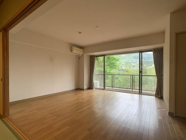 Twinkle Gora 2LDK Apartment for Sale in Hakone - Thumbnail 2