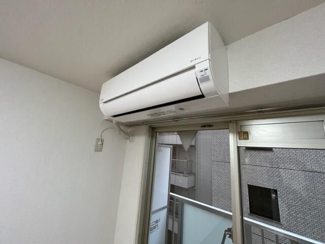 1R Apartment for Rent in Taito-ku, Tokyo - 15.84 sqm - Thumbnail 4