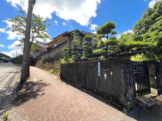 1971 4DK Detached House on 307sqm Land in Kagoshima's Shiroyama - Main Image