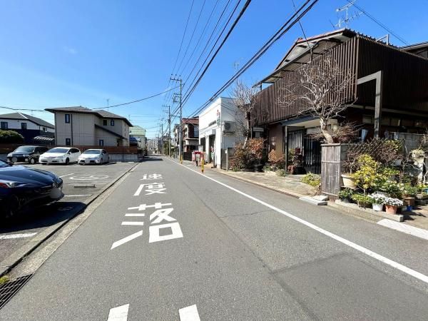 Land for Sale in Komae, Tokyo - 91 sqm Plot in Residential Area - Thumbnail 3