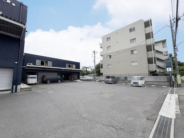 Rental Parking Space in Higashikurume, Tokyo | FECBLDG Warehouse Lot - Thumbnail 3