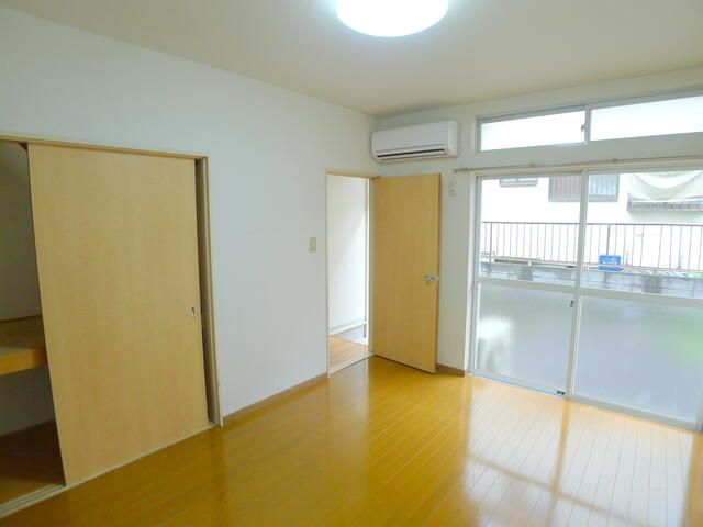 Terrace House for Rent in Nagareyama, Chiba - 3K, Quiet Area - Thumbnail 3