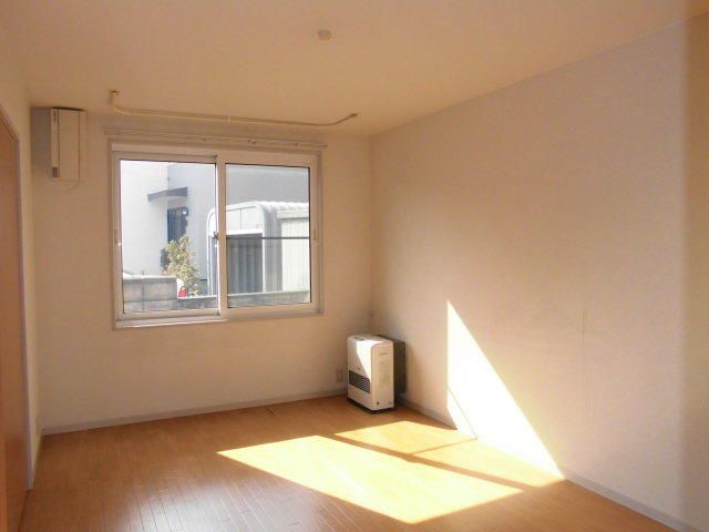 1LDK Apartment for Rent in Miyanomori, Sapporo | 38 sqm - Thumbnail 4